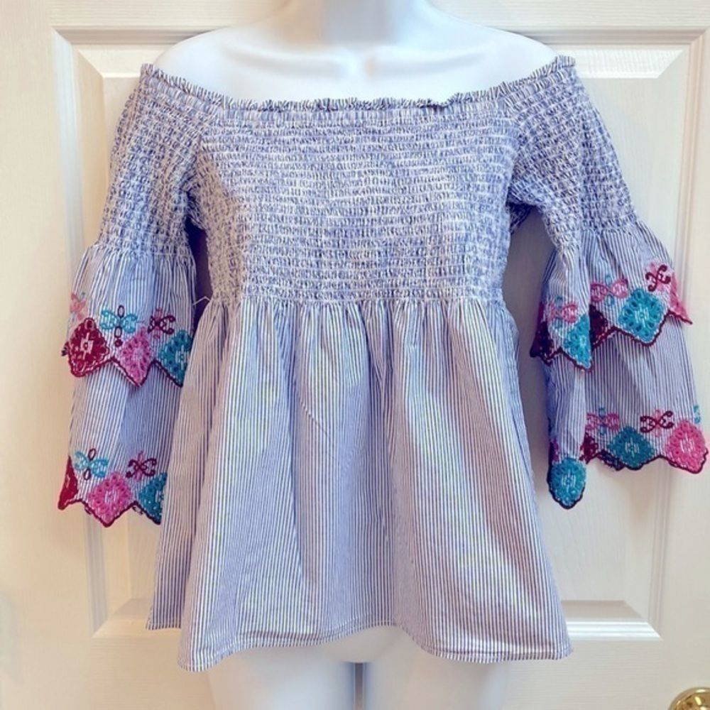 Ann Taylor LOFT Cropped Blue Stripe Off Shoulder, 3/4 Scalloped, Sleeves Sz MP